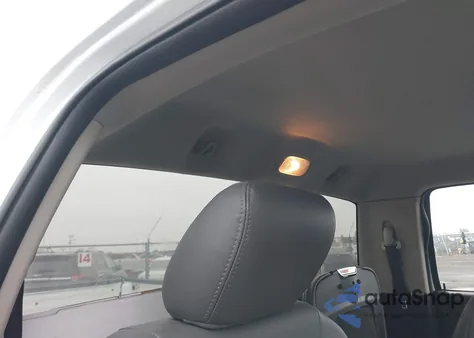 2017 Ram 1500 Express 4X2 6'4 Box z USA, uszkodzony, nr VIN 3C6JR6AT2HG504702